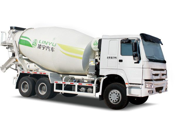 凌宇罐車批量集結(jié)口岸，這次要去哪兒？