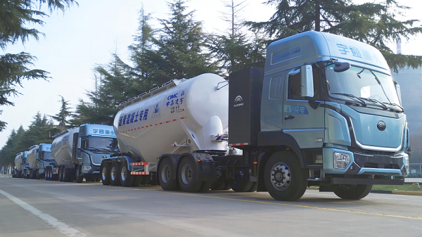 【發(fā)車新聞】邀雪稱慶，順問冬安！無懼嚴(yán)寒的“小白罐”暖心交付！