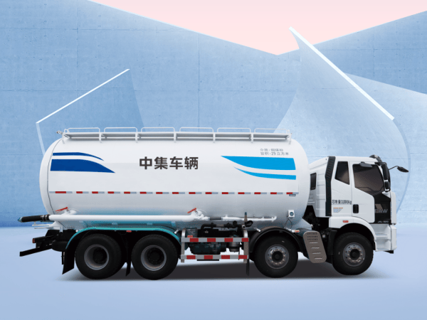 中集車輛粉罐家族實力登場，揭秘粉粒物料運輸車的"高效可靠"之道！