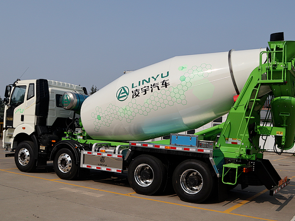 【2022“超虎想象”】凌宇全新智能攪拌車(chē)，震撼出場(chǎng)！