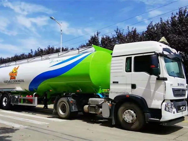 顏值實力雙在線，出口罐車很搶眼！