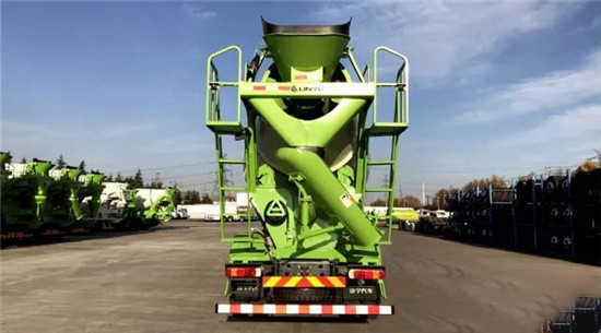 中集凌宇新一代智匯版攪拌車，劍指2018市場(chǎng)